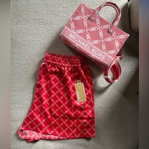 Michael Kors Gigi Small East/West Messenger Bag w/ Shorts Spiced Coral Sz.M NWT🪷